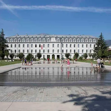 公寓 Grand Cosy - La Caserne De Bonne - Centre