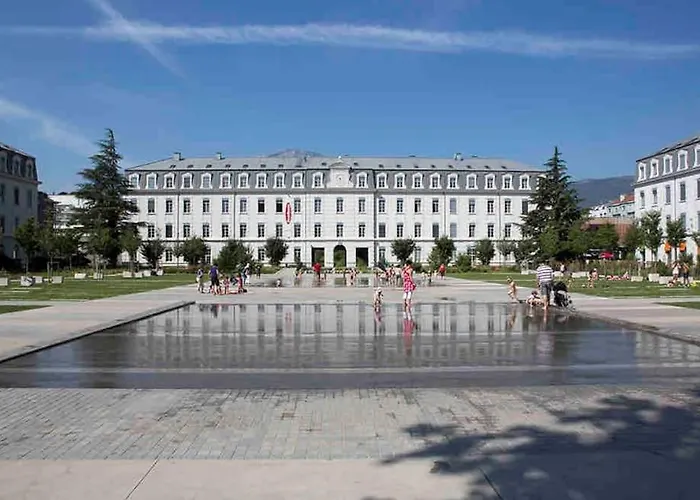 Apartment Grand Cosy - La Caserne De Bonne - Centre